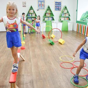 ŠKOLICA SPORTA I KOREKTIVNE GIMNASTIKE (9) ŠKOLICA SPORTA I KOREKTIVNE GIMNASTIKE (9)