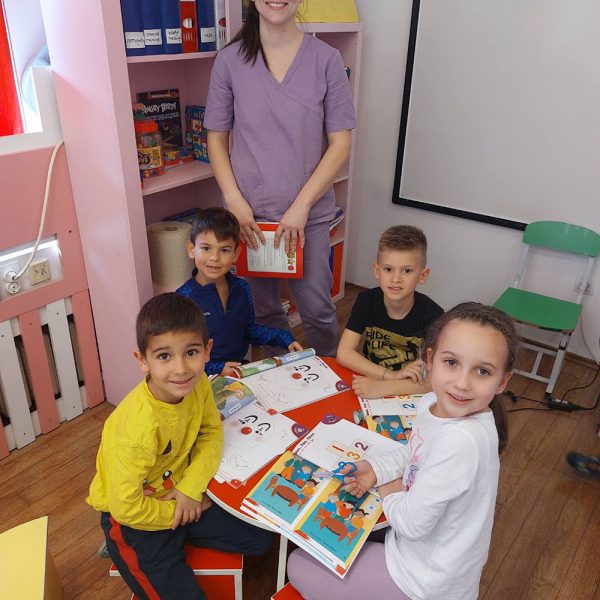 Grupni časovi engleskog jezika – HAPPY KIDS (1) Grupni časovi engleskog jezika - HAPPY KIDS (1)