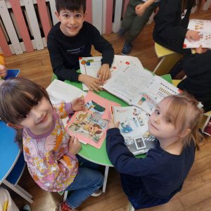 Grupni časovi engleskog jezika – HAPPY KIDS (2) Grupni časovi engleskog jezika - HAPPY KIDS (2)