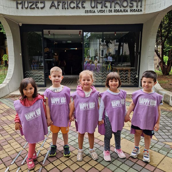 MUZEJ AFRIČKE UMETNOSTI HK7 (1)