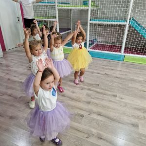 KLASIČAN BALET HK7 (15)