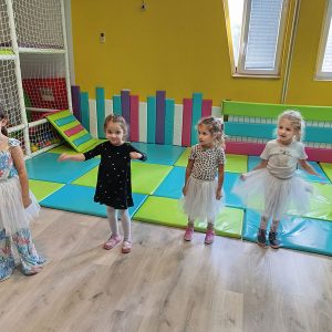 KLASIČAN BALET HK7 (42)