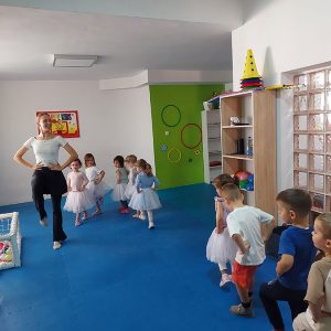 KLASIČAN BALET HK9 (17)