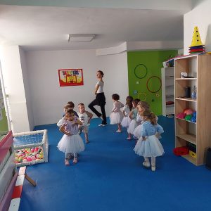 KLASIČAN BALET HK9 (18)