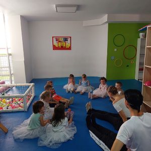 KLASIČAN BALET HK9 (20)