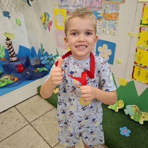 ROĐENDANSKE IGRE BEZ GRANICA HK1 (115)