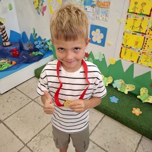 ROĐENDANSKE IGRE BEZ GRANICA HK1 (125)