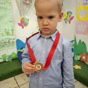 ROĐENDANSKE IGRE BEZ GRANICA HK1 (129)