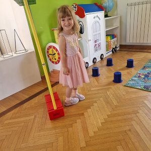 ROĐENDANSKE IGRE BEZ GRANICA HK3 (141)