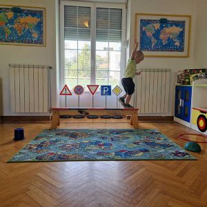 ROĐENDANSKE IGRE BEZ GRANICA HK3 (172)