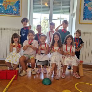 ROĐENDANSKE IGRE BEZ GRANICA HK3 (183)