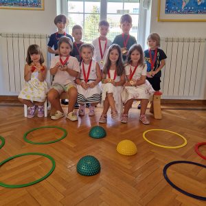 ROĐENDANSKE IGRE BEZ GRANICA HK3 (184)