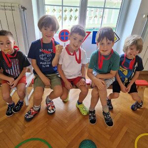 ROĐENDANSKE IGRE BEZ GRANICA HK3 (186)