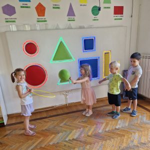 ROĐENDANSKE IGRE BEZ GRANICA HK3 (195)