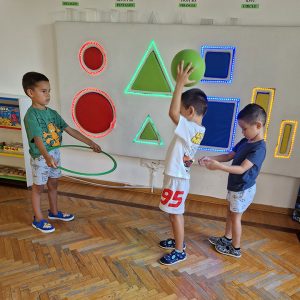 ROĐENDANSKE IGRE BEZ GRANICA HK3 (209)