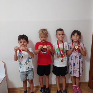 ROĐENDANSKE IGRE BEZ GRANICA HK9 (72)