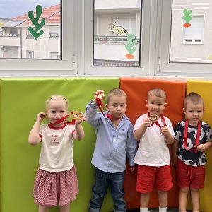 ROĐENDANSKE IGRE BEZ GRANICA HK9 (78)