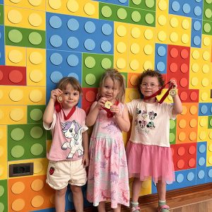 ROĐENDANSKE IGRE BEZ GRANICA HK9 (80)