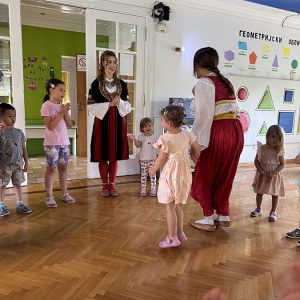 ŠKOLICA FOLKLORA HK3 (15)