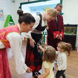 ŠKOLICA FOLKLORA HK4 (2)