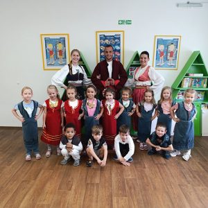 ŠKOLICA FOLKLORA HK4 (32)