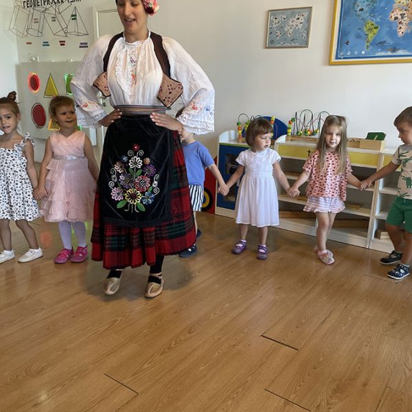 ŠKOLICA FOLKLORA HK5 (1)
