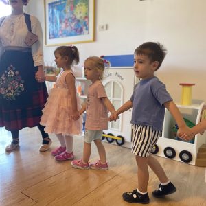 ŠKOLICA FOLKLORA HK5 (3)