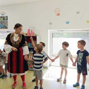 ŠKOLICA FOLKLORA HK6 (50)