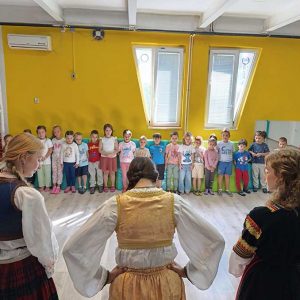 ŠKOLICA FOLKLORA HK7 (18)