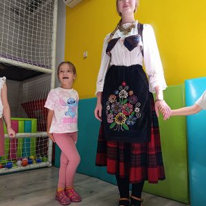 ŠKOLICA FOLKLORA HK7 (25)