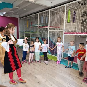 ŠKOLICA FOLKLORA HK7 (29)