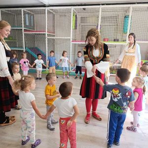 ŠKOLICA FOLKLORA HK7 (6)