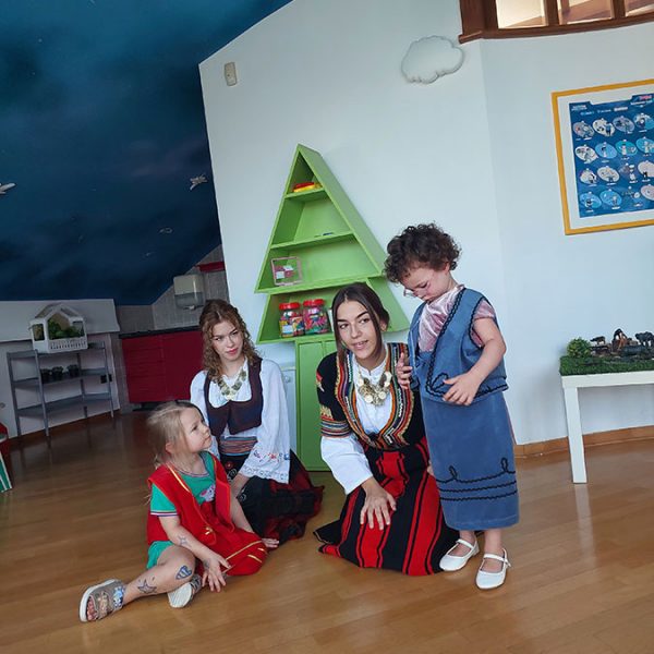 ŠKOLICA FOLKLORA HK9 (1)