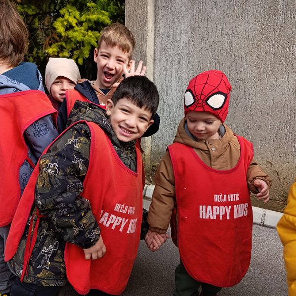 JAVNI AKVARIJUM I TROPIKARIJUM HK6 (1)