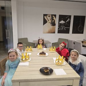 BAL PRINČEVA I PRINCEZA (10)