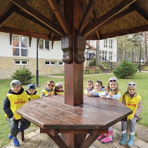 KRALJEVSKI KORACI KROZ ĆAROBNU ŠUMU (56)