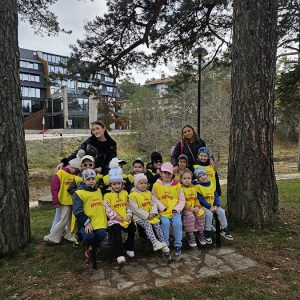 KRALJEVSKI KORACI KROZ ĆAROBNU ŠUMU (57)