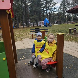 PRINČEVI I PRINCEZE U ČAROBNOJ IGRI (103)