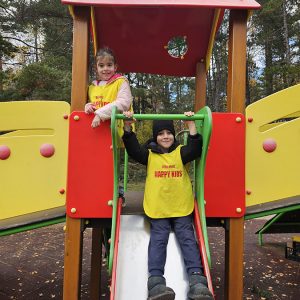 PRINČEVI I PRINCEZE U ČAROBNOJ IGRI (106)