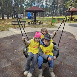 PRINČEVI I PRINCEZE U ČAROBNOJ IGRI (116)