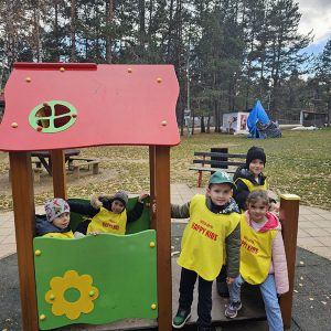 PRINČEVI I PRINCEZE U ČAROBNOJ IGRI (124)