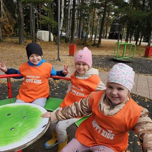 PRINČEVI I PRINCEZE U ČAROBNOJ IGRI (17)