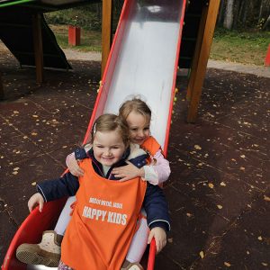 PRINČEVI I PRINCEZE U ČAROBNOJ IGRI (20)