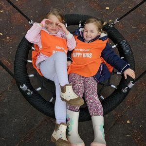 PRINČEVI I PRINCEZE U ČAROBNOJ IGRI (29)