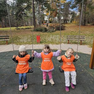 PRINČEVI I PRINCEZE U ČAROBNOJ IGRI (47)