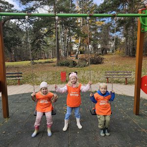 PRINČEVI I PRINCEZE U ČAROBNOJ IGRI (48)