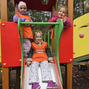 PRINČEVI I PRINCEZE U ČAROBNOJ IGRI (50)