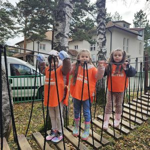 PRINČEVI I PRINCEZE U ČAROBNOJ IGRI (54)