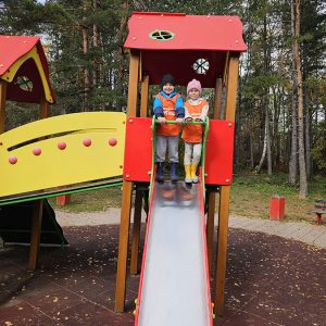 PRINČEVI I PRINCEZE U ČAROBNOJ IGRI (6)