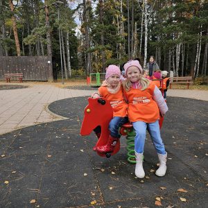 PRINČEVI I PRINCEZE U ČAROBNOJ IGRI (60)